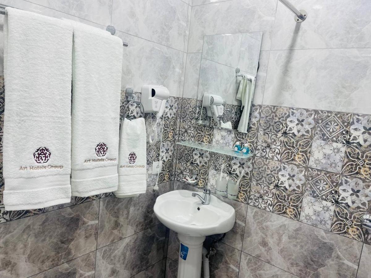 The Art Hotel Tashkent Bagian luar foto