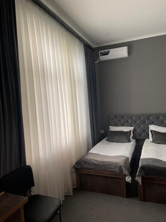 The Art Hotel Tashkent Bagian luar foto