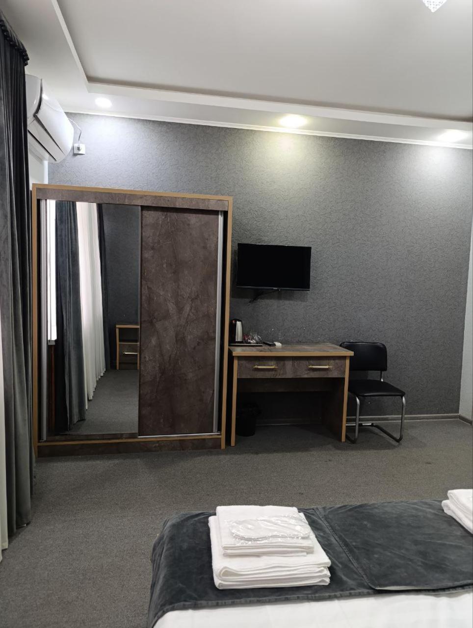 The Art Hotel Tashkent Bagian luar foto