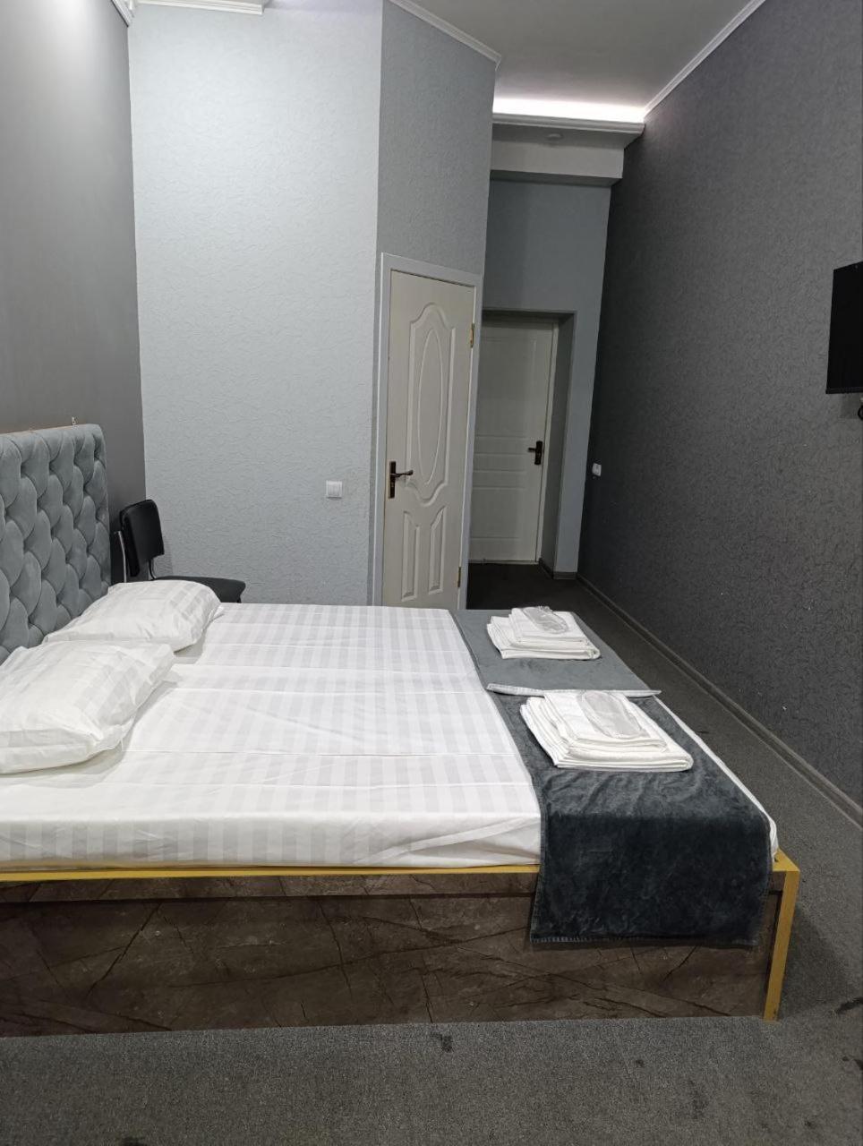 The Art Hotel Tashkent Bagian luar foto