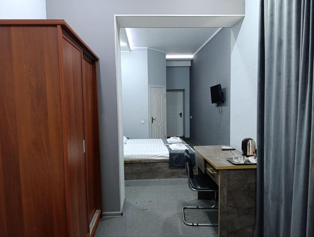 The Art Hotel Tashkent Bagian luar foto